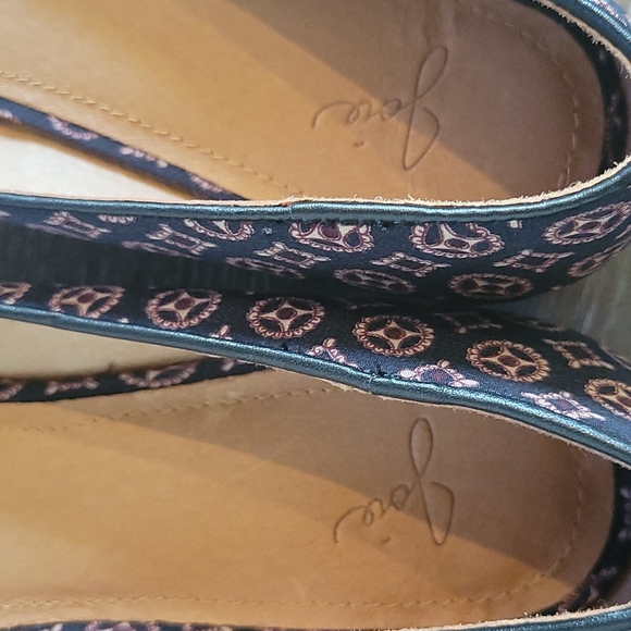 COPY - JOIE DAYDREAMING SMOKING FLATS - Picture 5 of 9